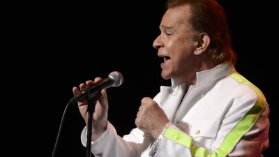 lou christie legendary falsetto voice behind lightnin strikes and teen idol of the 60s dies at 82 after decades of musical legacy