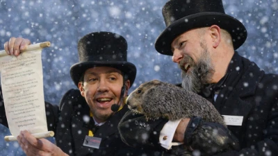 punxsutawney phil predicts six more weeks of winter on groundhog day 2026 punxsutawney phil predicts six more weeks of winter on groundhog day 2026