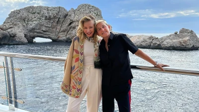 laura dern reflects on supporting ellen degeneres historic tv moment