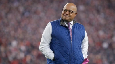 mike tirico credits marv albert s influence on nba broadcasters mike tirico credits marv albert s influence on nba broadcasters