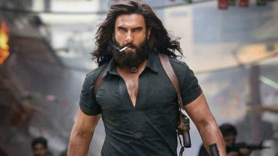 ranveer singh praised as dhurandhar streams on netflix fans reject overshadow claims